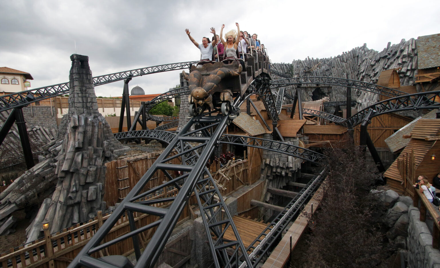 LSM Launch Coaster - Intamin Amusement Rides